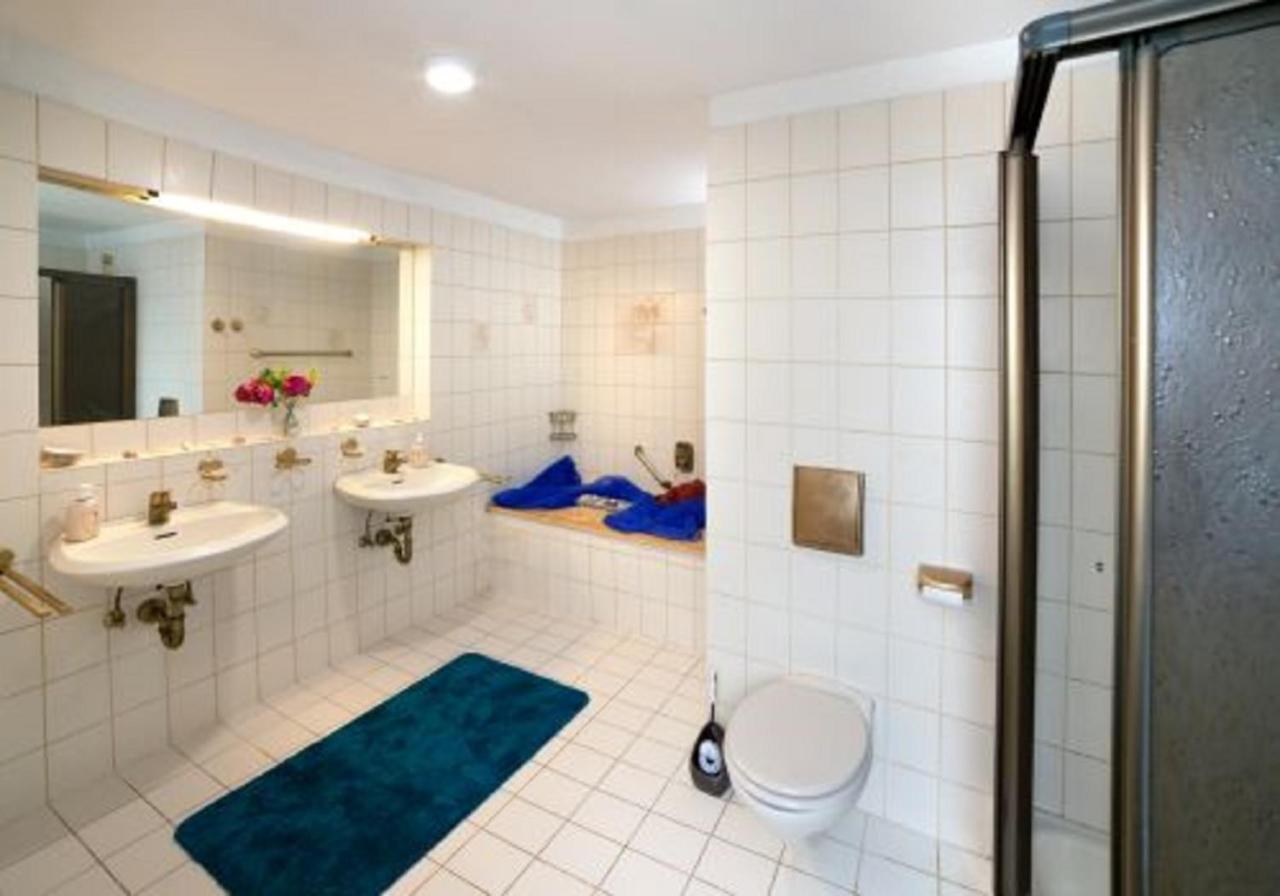 Haus Haas Zimmer&Fewo Apartamento Lauda-Königshofen Exterior foto