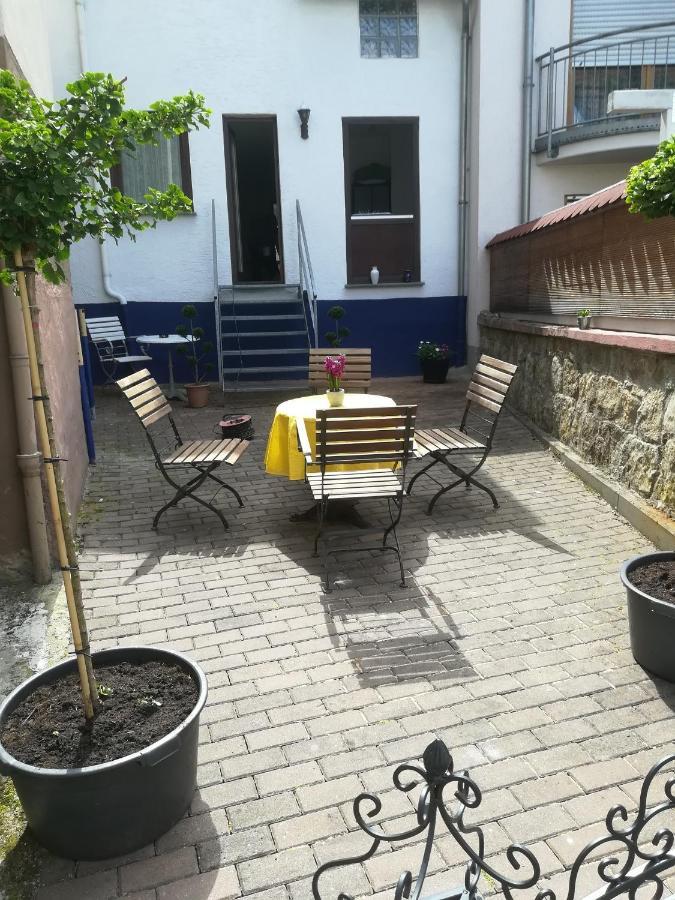 Haus Haas Zimmer&Fewo Apartamento Lauda-Königshofen Exterior foto