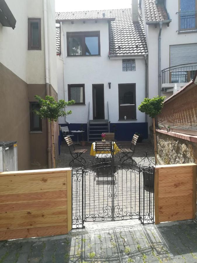 Haus Haas Zimmer&Fewo Apartamento Lauda-Königshofen Exterior foto